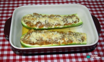Calabacines rellenos de atún y tomate, de aprovechamiento